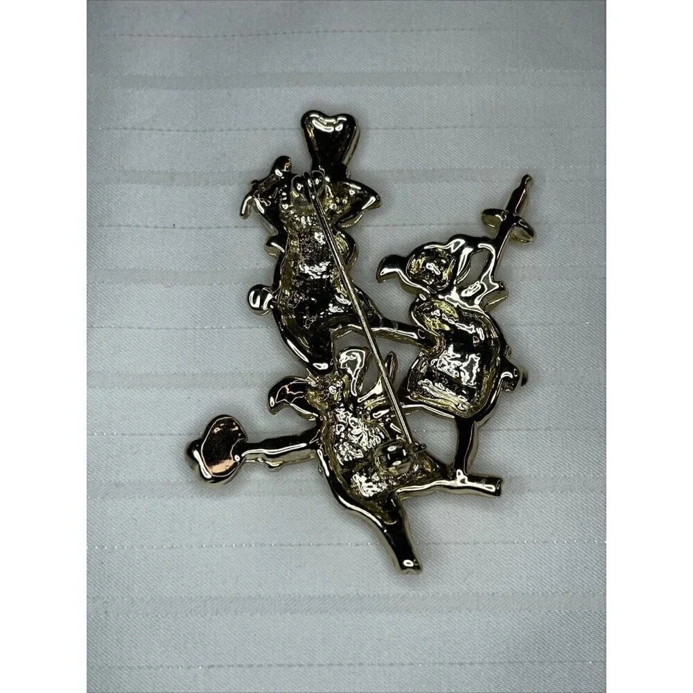 Gold Tone Metal Brooch Signed VTG Chef Cook Server 3 little Pigs Pin - Picture 3 of 4
